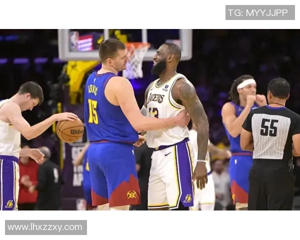 湖人队与热火队激战正酣谁能在这场巅峰对决中笑到最后